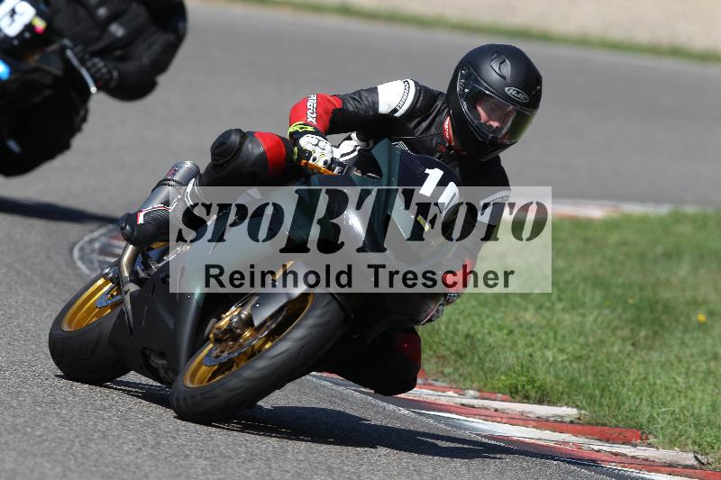 Archiv-2022/57 29.08.2022 Plüss Moto Sport ADR/Einsteiger/10
